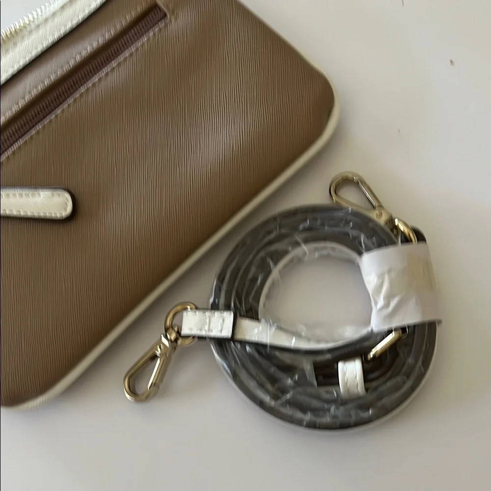 Clarks Brown and White Small Purse‎